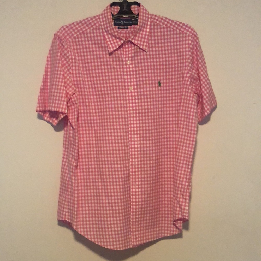 Mens casual shirt. New with out tags.